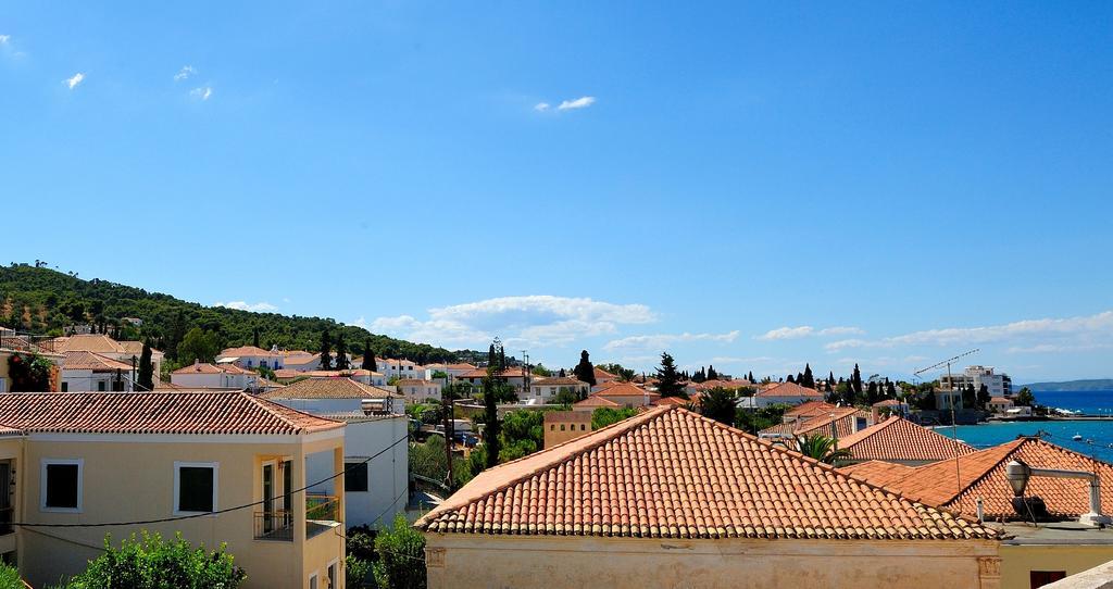 Hôtel Arolithos à Spetses Town Extérieur photo